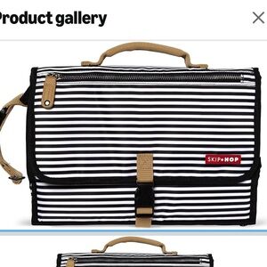 Skip Hop Pronto Signature Changing Pad In Striped Black and White - new!